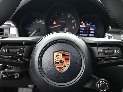 New 2026 Porsche Macan AWD/4WD image 17