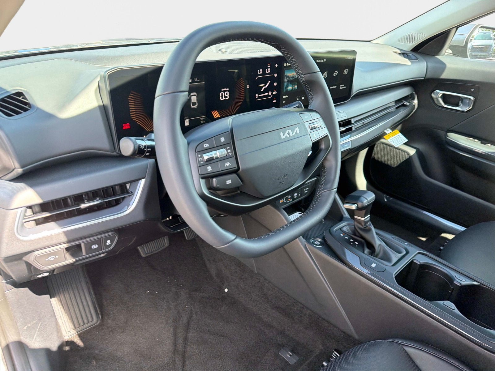 New 2026 Kia K4 EX FWD image 18