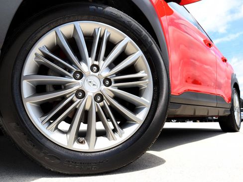 Used 2020 Hyundai Kona SEL image 24