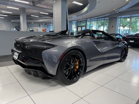 New 2026 McLaren Artura Spider image 8