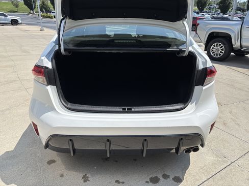 Used 2025 Toyota Corolla SE FWD image 31