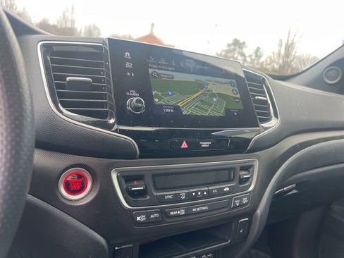 Certified 2023 Honda Passport TrailSport image 19