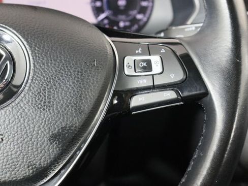 Used 2019 Volkswagen Tiguan SEL Premium image 10