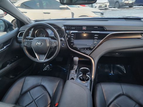 Used 2018 Toyota Camry image 22