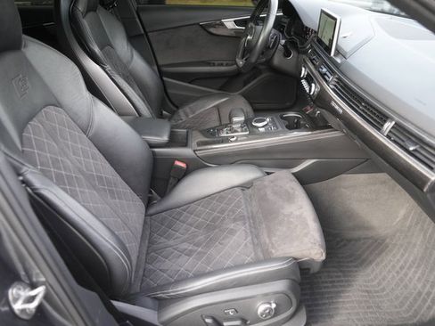 Used 2019 Audi S4 Premium Plus w/ Premium Plus Package image 19