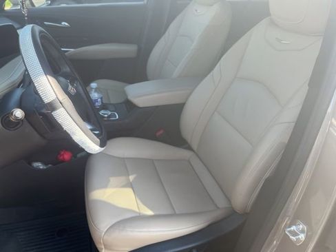 Used 2025 Cadillac XT4 Premium Luxury w/ Cold Weather Package image 9