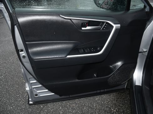 Certified 2023 Toyota RAV4 XLE Premium image 10