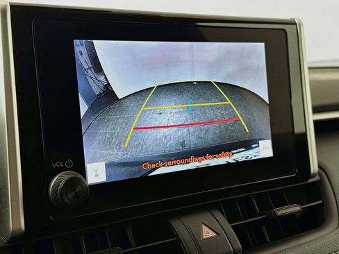 Certified 2025 Toyota RAV4 LE AWD/4WD image 22