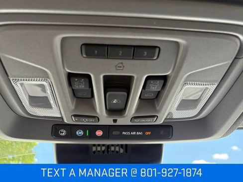 New 2026 GMC Sierra 3500 SLT w/ SLT Premium Package AWD/4WD image 32