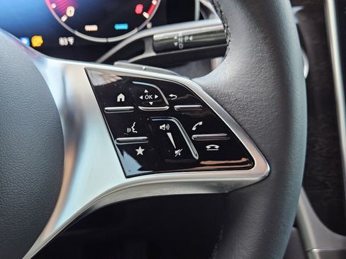 Used 2026 Mercedes-Benz GLC 300 4MATIC image 28