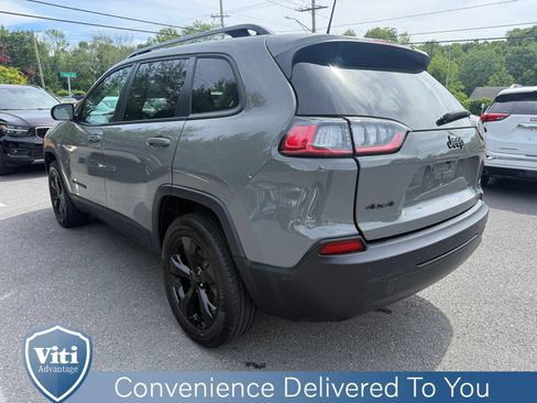 Used 2023 Jeep Cherokee Altitude Lux AWD/4WD image 6