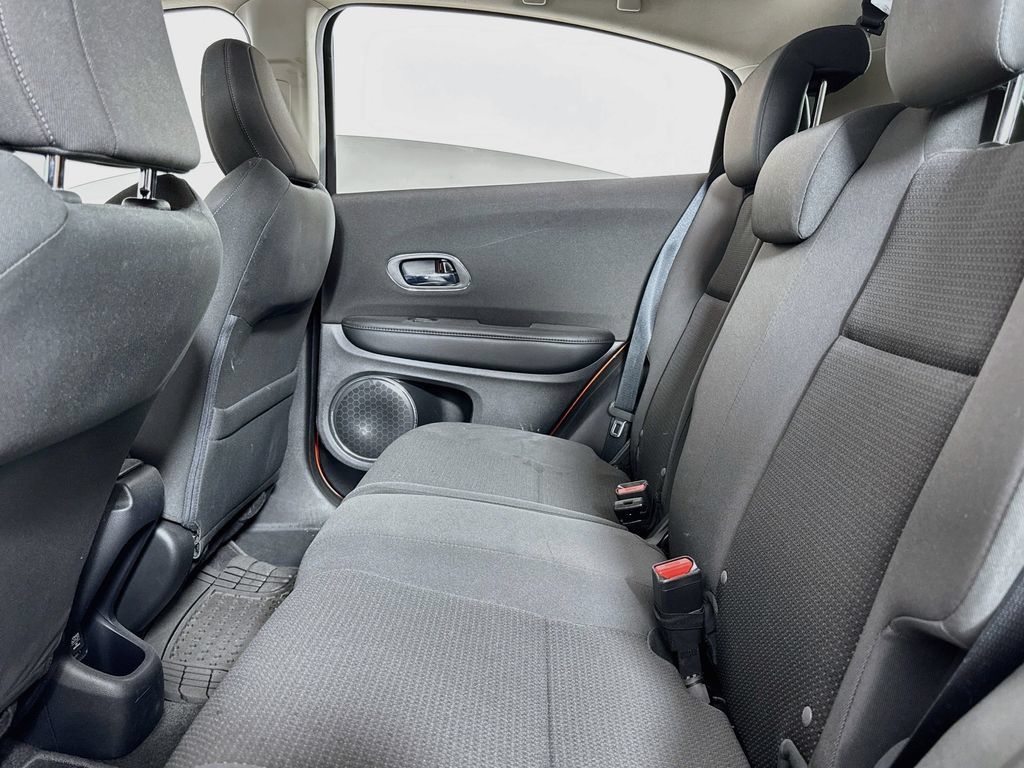 Used 2019 Honda HR-V EX image 10