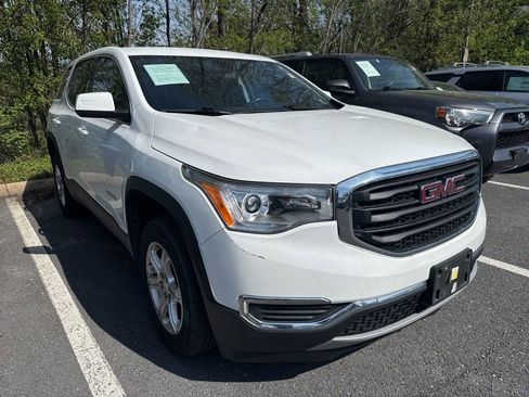 Used 2019 GMC Acadia SLE image 1