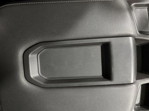 Used 2022 GMC Sierra 1500 SLE image 25