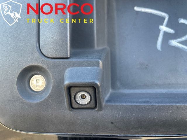 Used 2015 Chevrolet Express 2500 RWD image 11