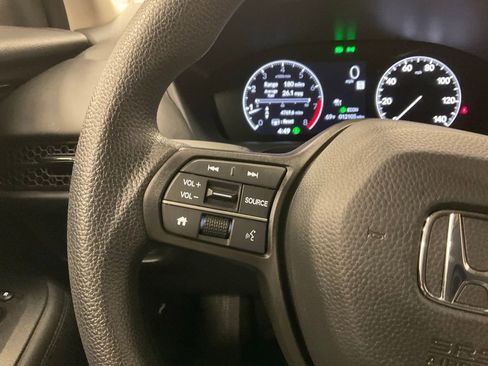 Used 2025 Honda HR-V LX image 15