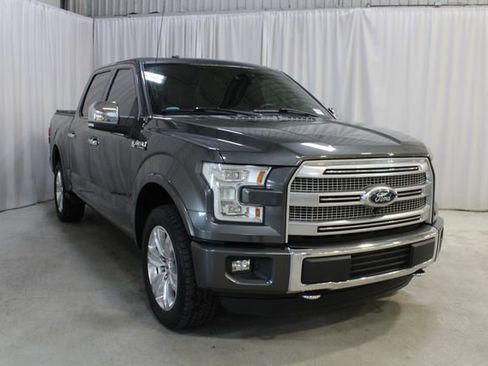 Used 2016 Ford F150 Platinum w/ Equipment Group 701A Luxury AWD/4WD image 36