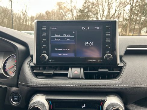 Used 2019 Toyota RAV4 XLE w/ Convenience Package image 21