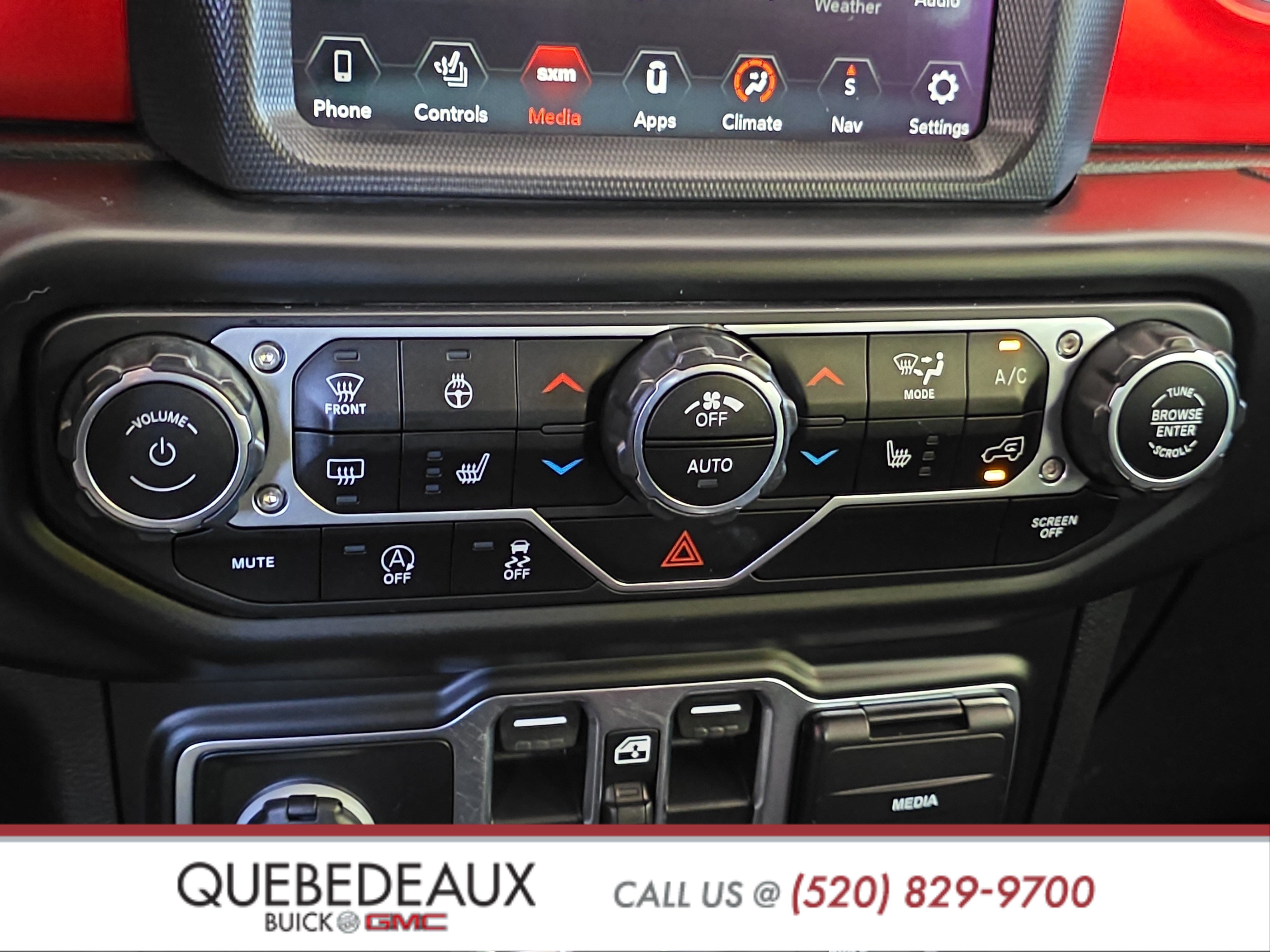 Used 2021 Jeep Wrangler Unlimited Rubicon w/ Dual Top Group AWD/4WD image 21