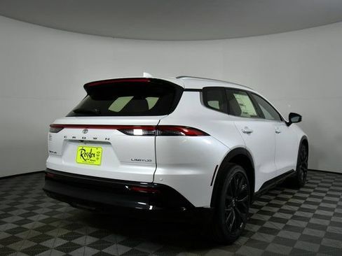 New 2025 Toyota Crown Signia Limited image 11