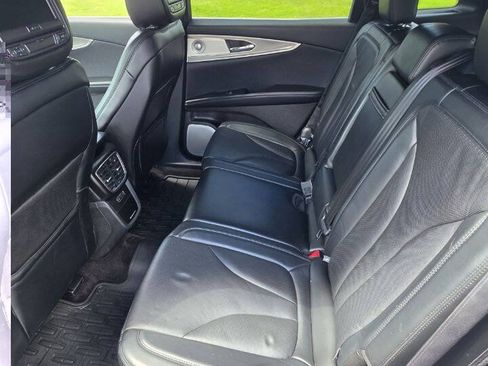 Used 2016 Lincoln MKX Reserve w/ Luxury Package AWD/4WD image 10