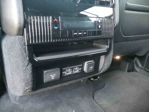 Certified 2023 Jeep Wagoneer L 4WD image 13