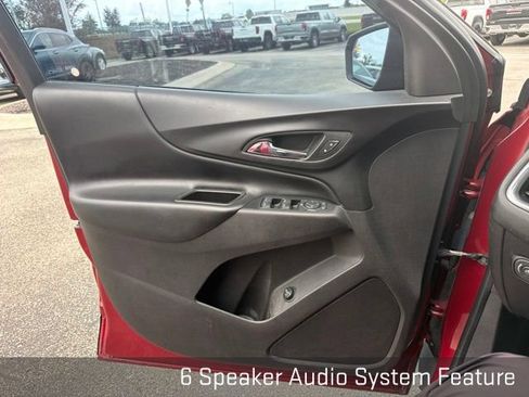 Used 2019 Chevrolet Equinox LT w/ Driver Convenience Package FWD image 11