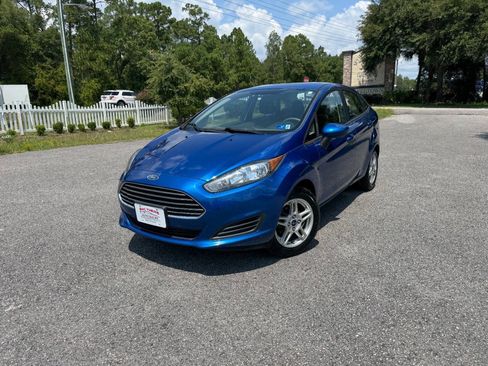 Used 2018 Ford Fiesta SE FWD image 27