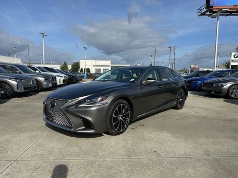 Used 2020 Lexus LS 500 image 1