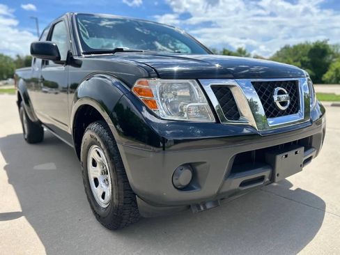 Used 2019 Nissan Frontier S RWD image 4