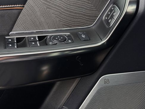 Used 2024 Ford F250 Platinum image 25