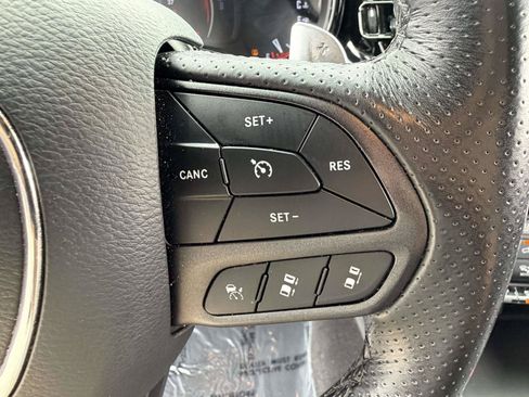 Used 2024 Dodge Durango GT RWD image 16