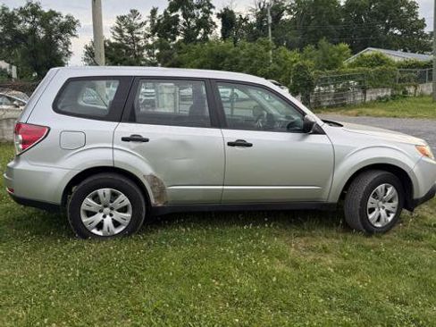 Used 2010 Subaru Forester 2.5X AWD/4WD image 9