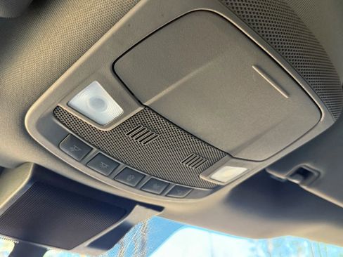 Used 2020 Ford F150 XLT image 33