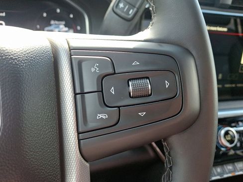 Used 2025 GMC Sierra 3500 Denali image 22