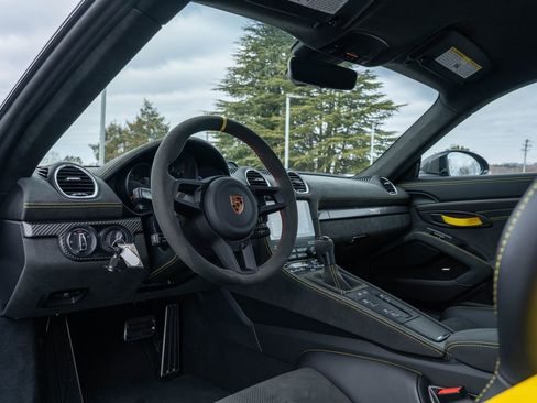 Certified 2025 Porsche 718 Cayman GT4 RS w/ Weissach Package image 4