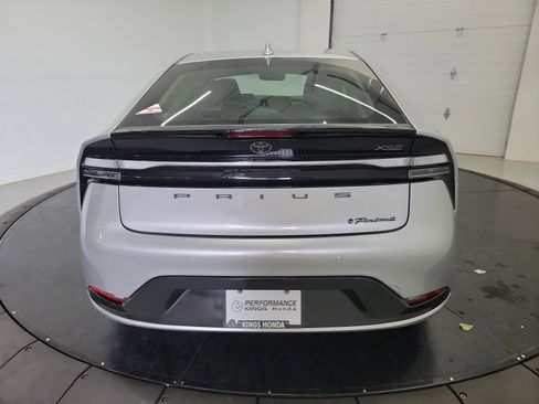 Used 2023 Toyota Prius Prime FWD image 8