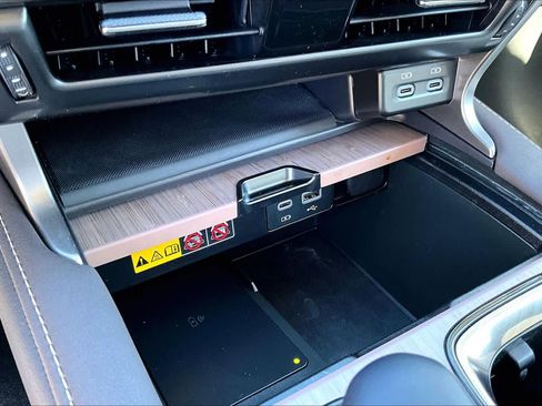 Used 2024 Lexus RX 350 Premium w/ Convenience Package image 33