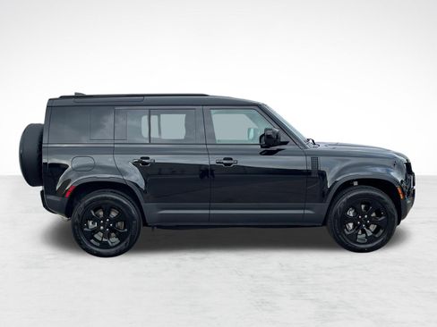 Used 2026 Land Rover Defender 110 S AWD/4WD image 8