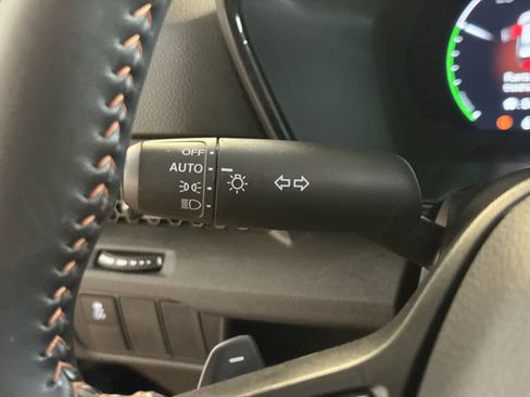Used 2025 Honda CR-V Sport image 32