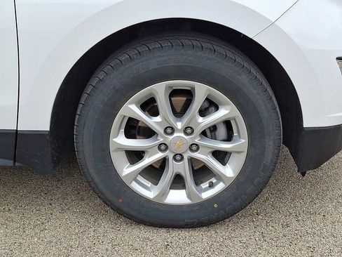 Used 2020 Chevrolet Equinox LS image 8