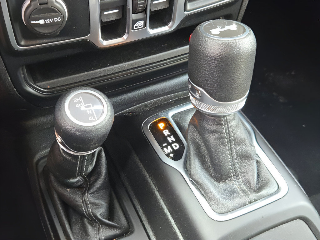 Used 2024 Jeep Wrangler Unlimited Sport AWD/4WD image 29