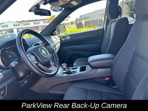 Used 2021 Jeep Grand Cherokee Laredo AWD/4WD image 15