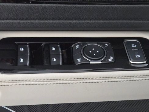 New 2026 Lincoln Aviator 2WD image 25