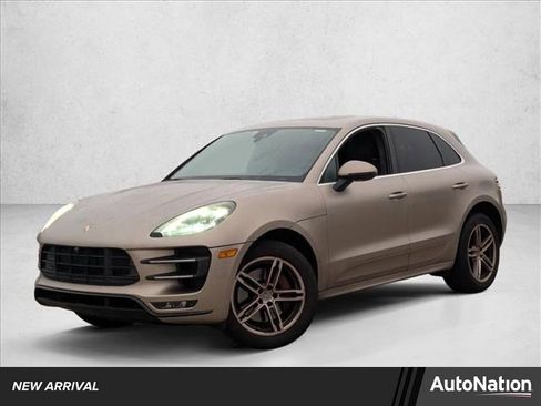 Used 2018 Porsche Macan Turbo image 1