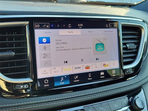 New 2026 Chrysler Pacifica Select image 15