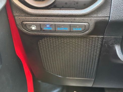 Used 2025 Jeep Wrangler Willys 4xe image 19