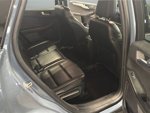 Used 2024 Ford Escape Platinum image 28