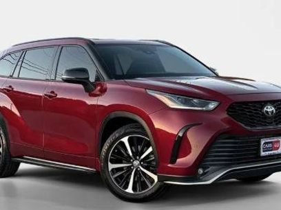 Used 2021 Toyota Highlander XSE