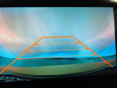 Used 2016 Jeep Renegade Latitude w/ Popular Equipment Group image 25